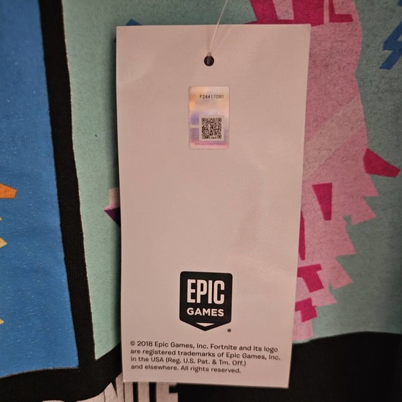 Fortnite Short Sleeve Tee Large 42/44 NWT - Picture 5 of 7